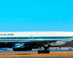 Douglas DC10-30 Air New Zealand ZK-NZQ Polished – XX40487
