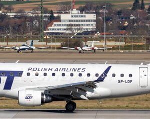 Embraer ERJ170LR LOT Polish Airlines SP-LDF – XX40719