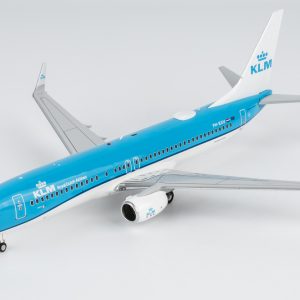 Boeing 737-800 KLM Royal Dutch Airlines PH-BXU new colours – 08071