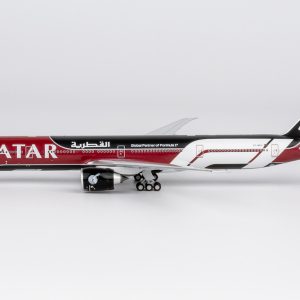 Boeing 777-300ER Qatar Airways “Formula 1” A7-BEG – XX40844