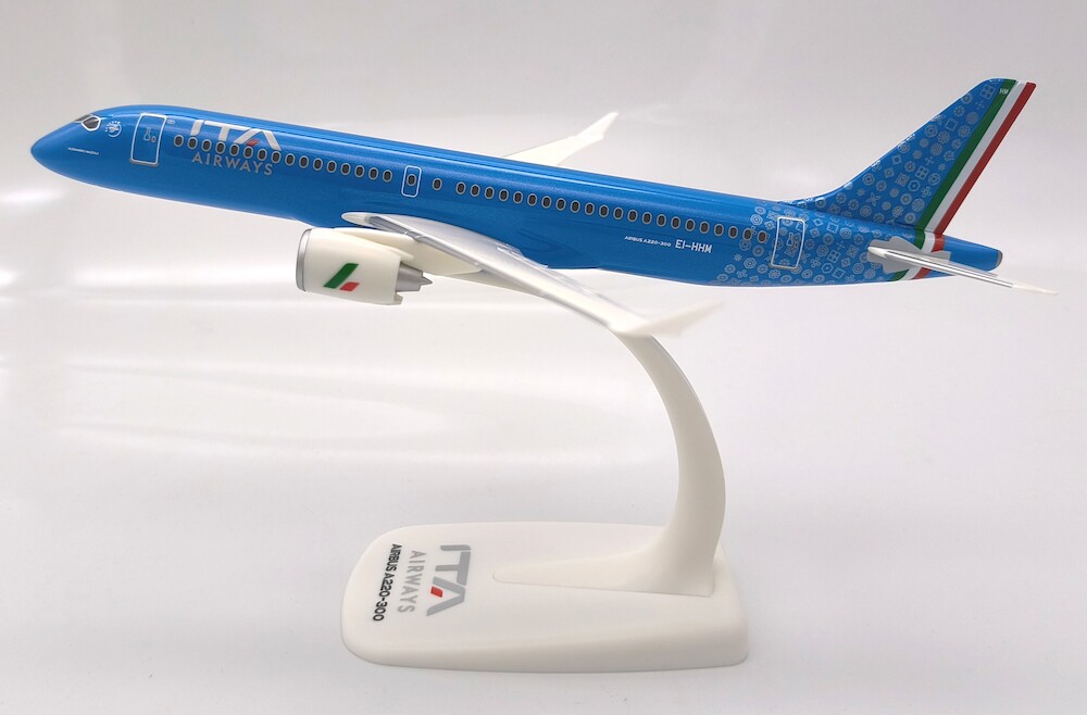 Airbus A220-300 ITA Airways EI-HHM – 223670 - Image 2